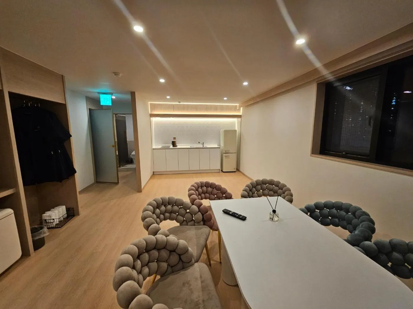 Daeyeon Grandis Hotel