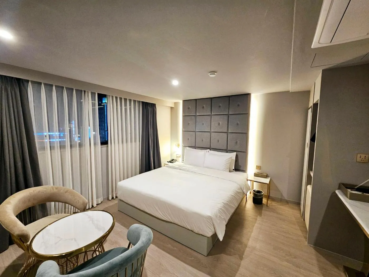 Bed in Daeyeon Grandis Hotel