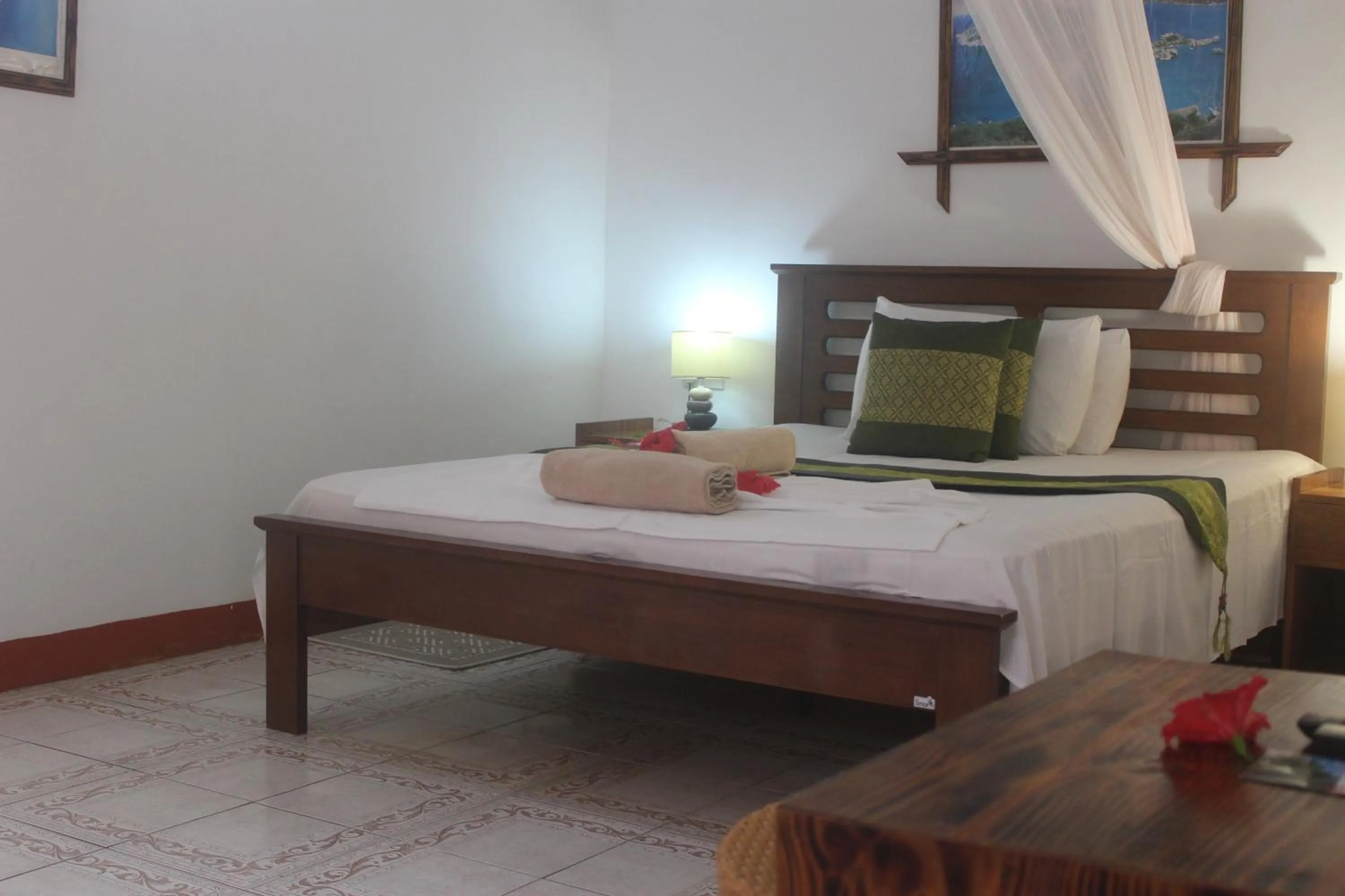 Bedroom, Bed in Zerof Guest House