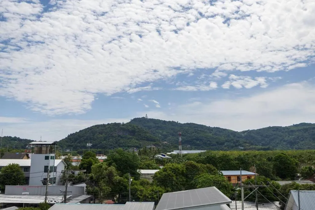 Island Escape 1BR T1-206