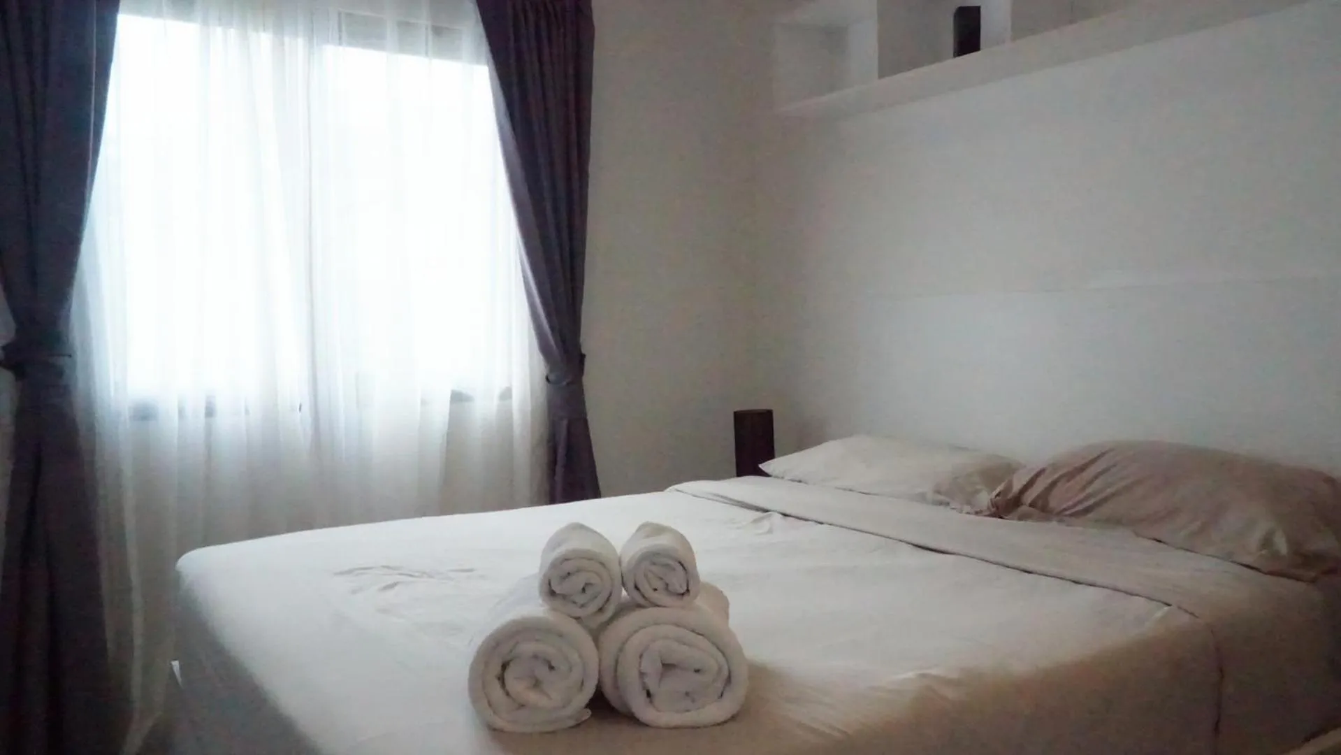 Bed in Island Escape 1BR T1-206