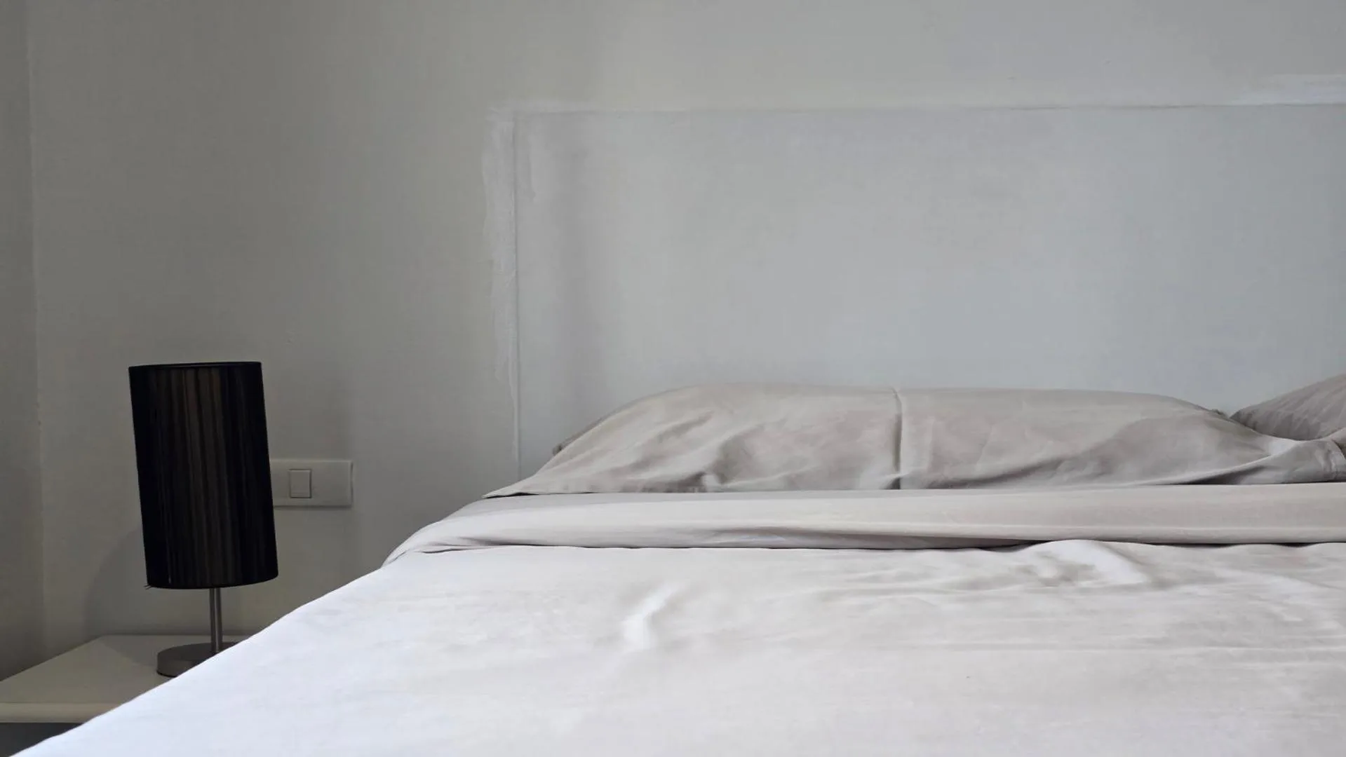 Bed in Island Escape 1BR T1-206