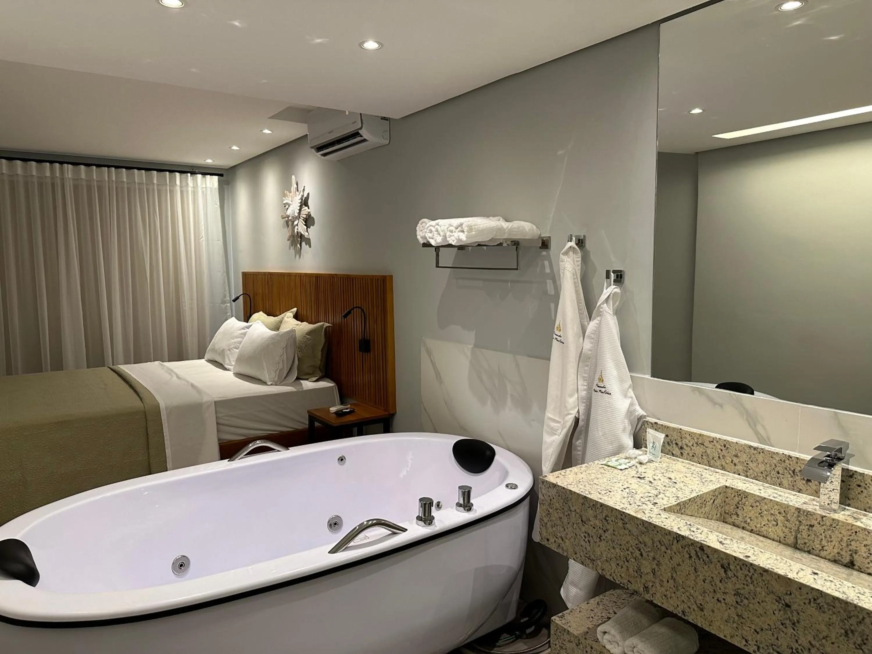 Photo of the whole room, Bed in Pousada Maria Monteiro Tiradentes