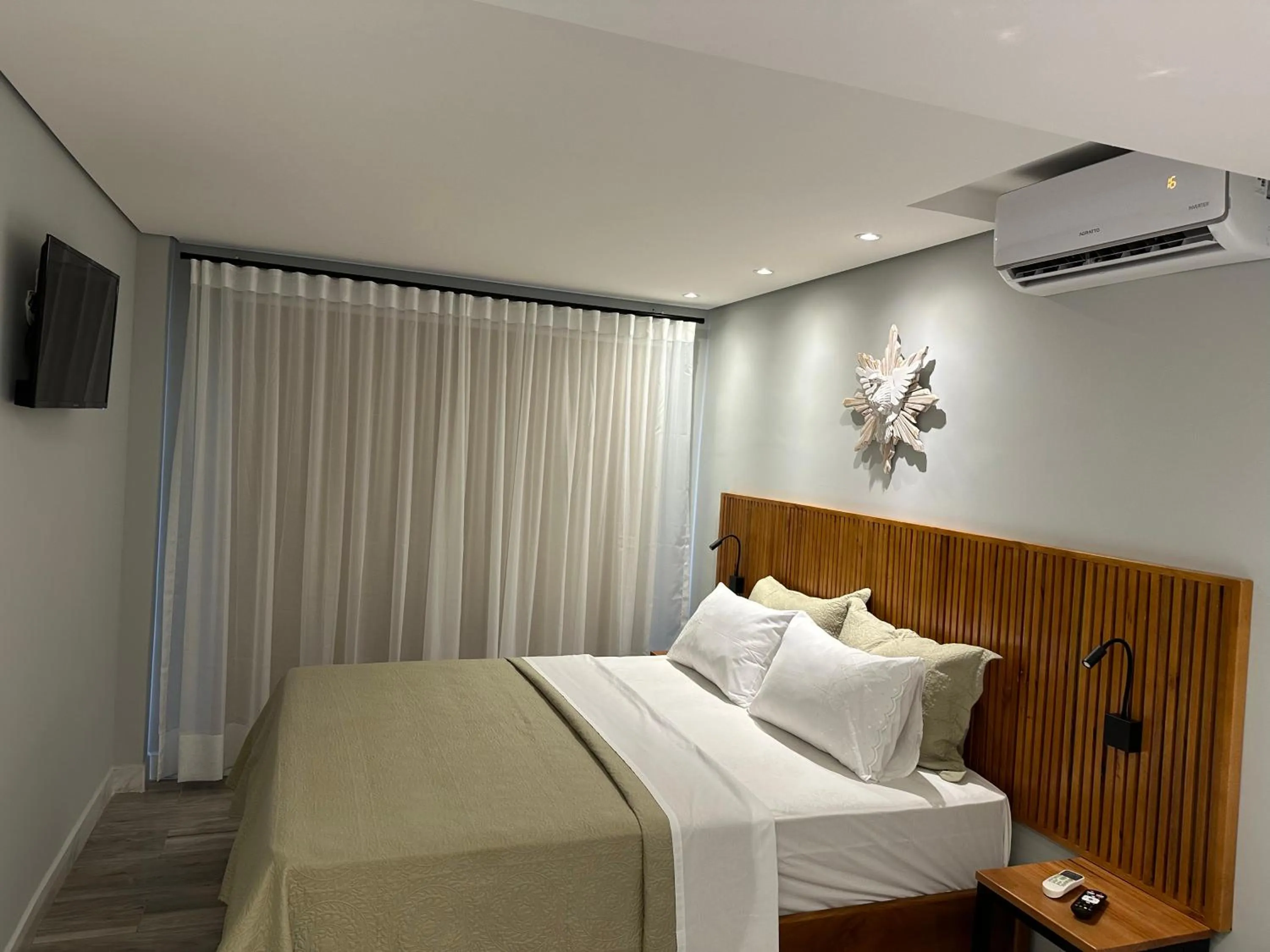 Photo of the whole room, Bed in Pousada Maria Monteiro Tiradentes