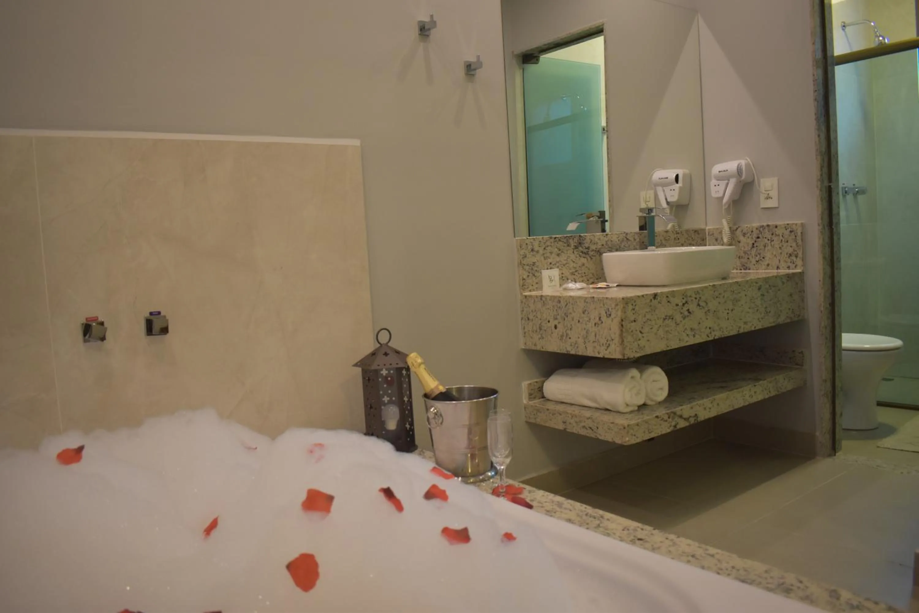 Property building, Bed in Pousada Maria Monteiro Tiradentes