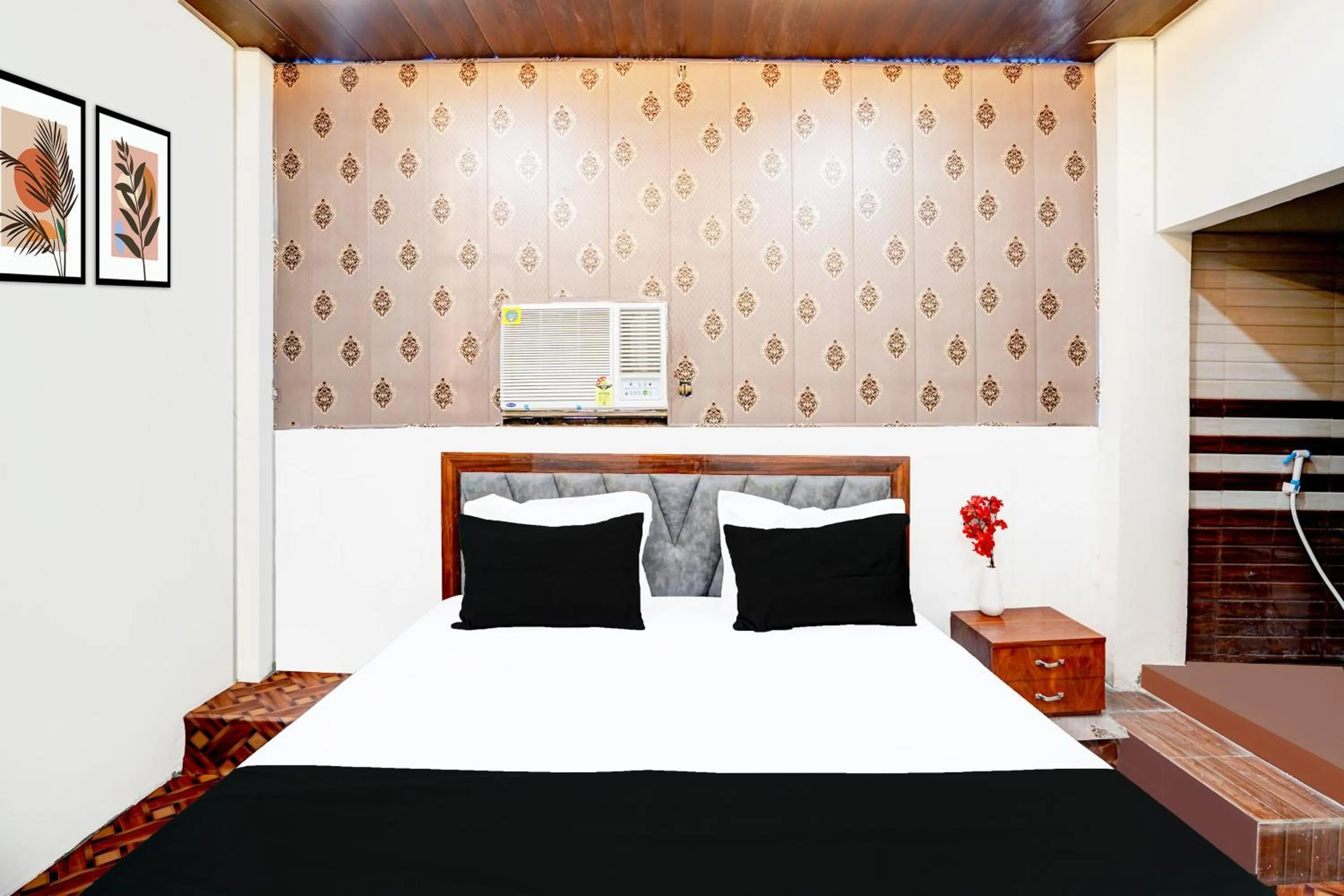 Bedroom in Hotel O by OYO ABHIK GRAND