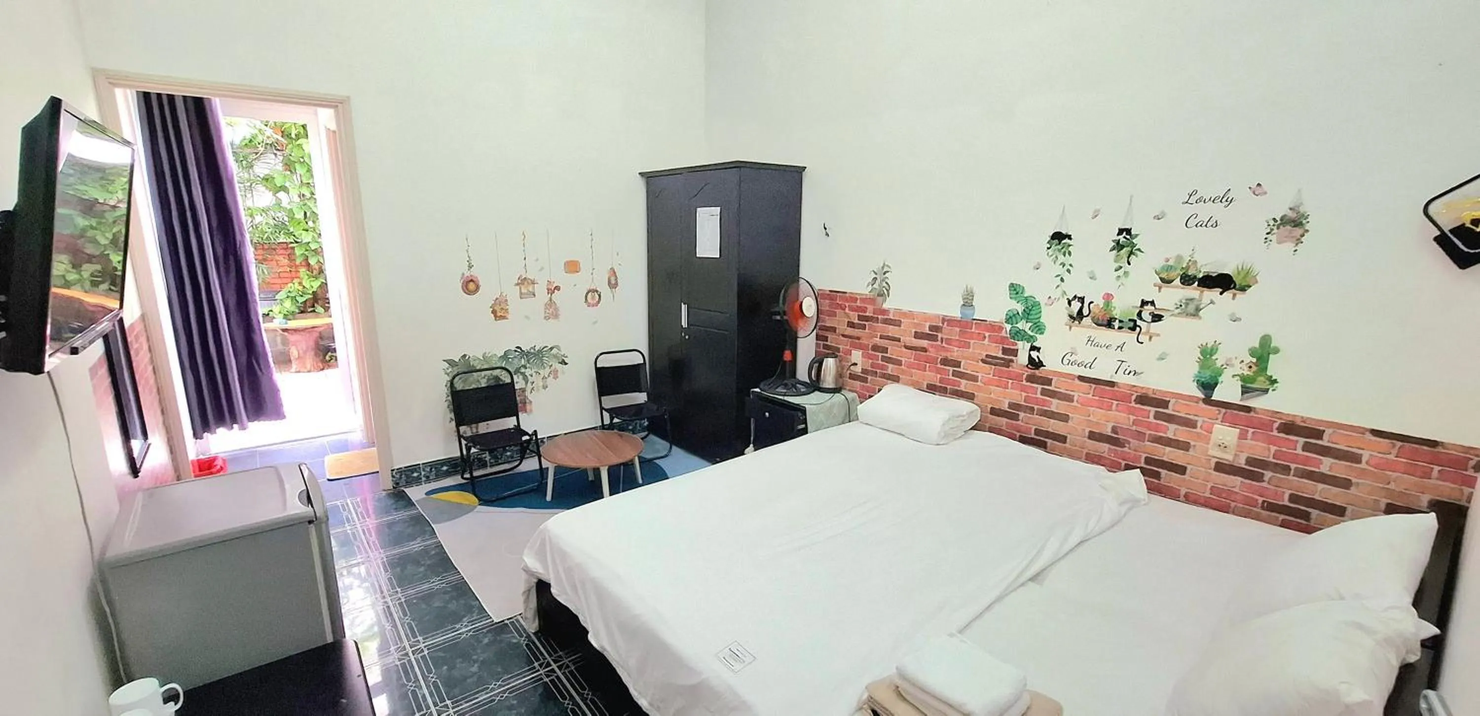 Bed in Minh Trang Villa Hoi An -BBQ Garden