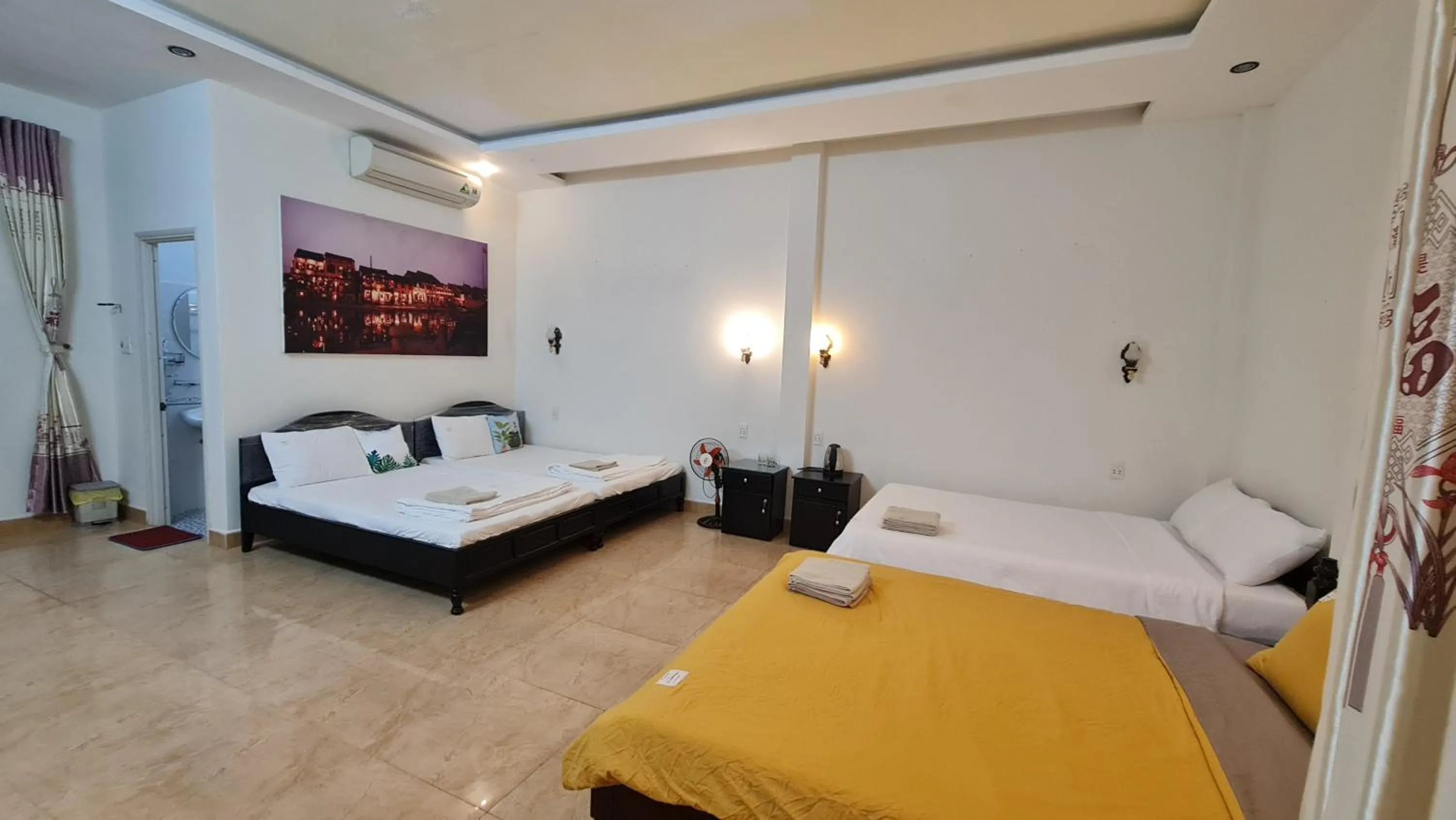 Bed in Minh Trang Villa Hoi An -BBQ Garden