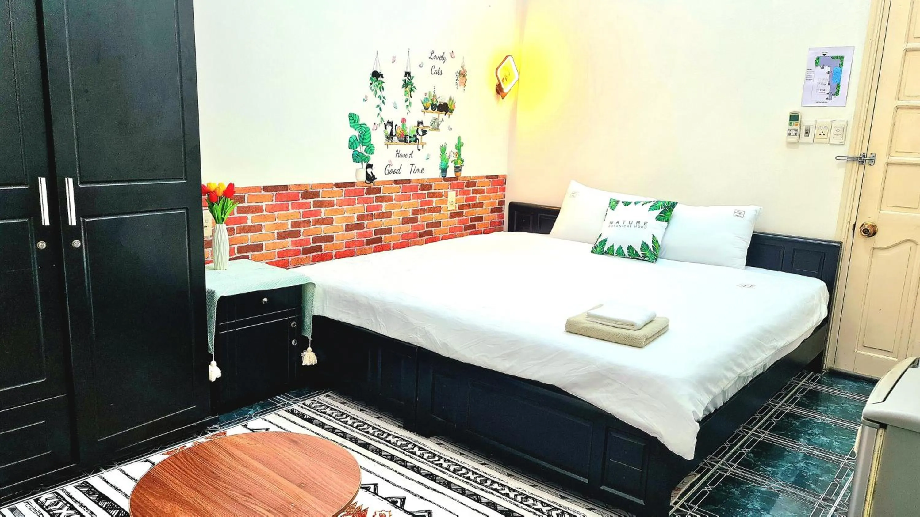 Bed in Minh Trang Villa Hoi An -BBQ Garden