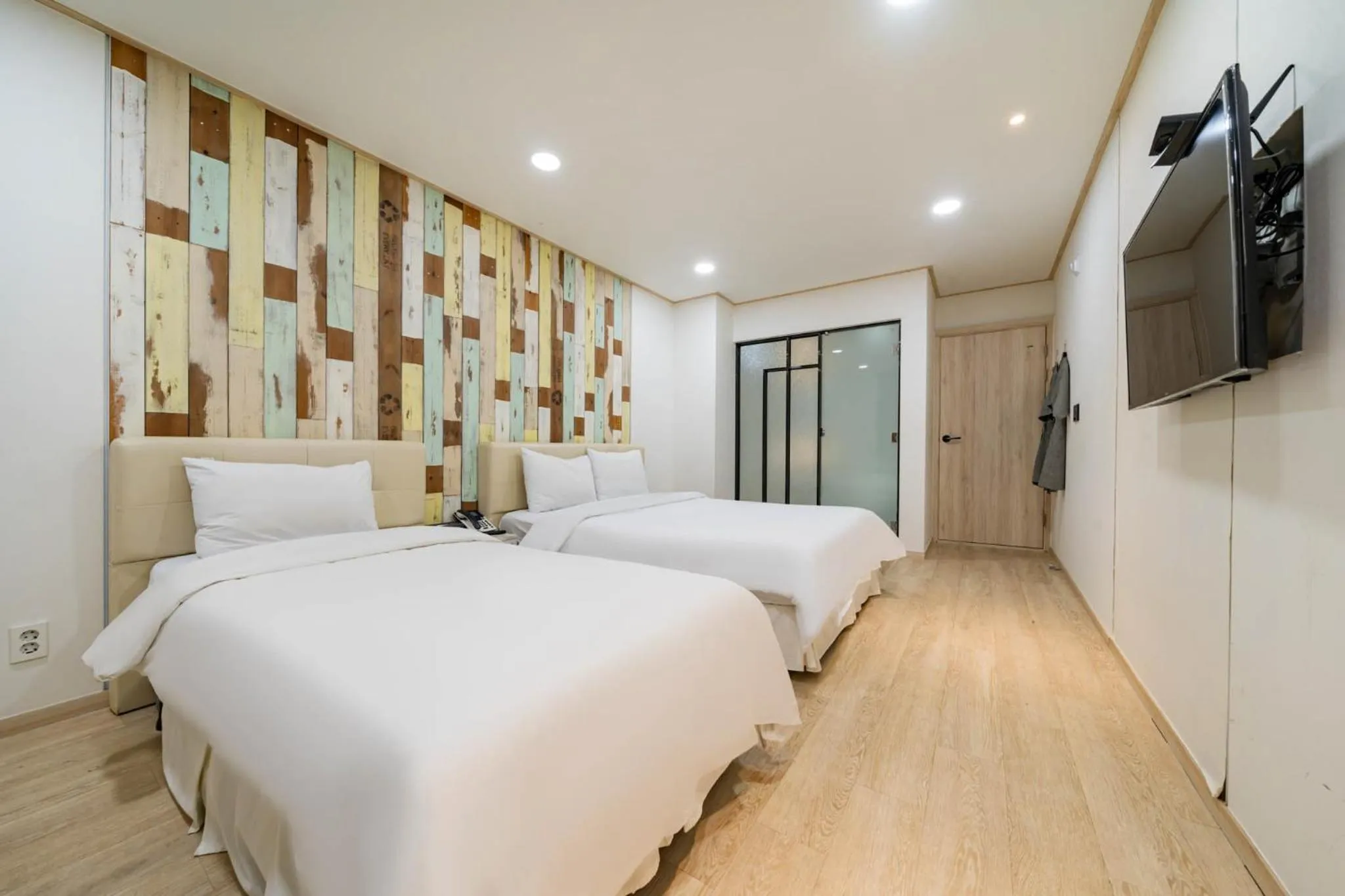 Gangneung Gyeongpodae Hotel Cube