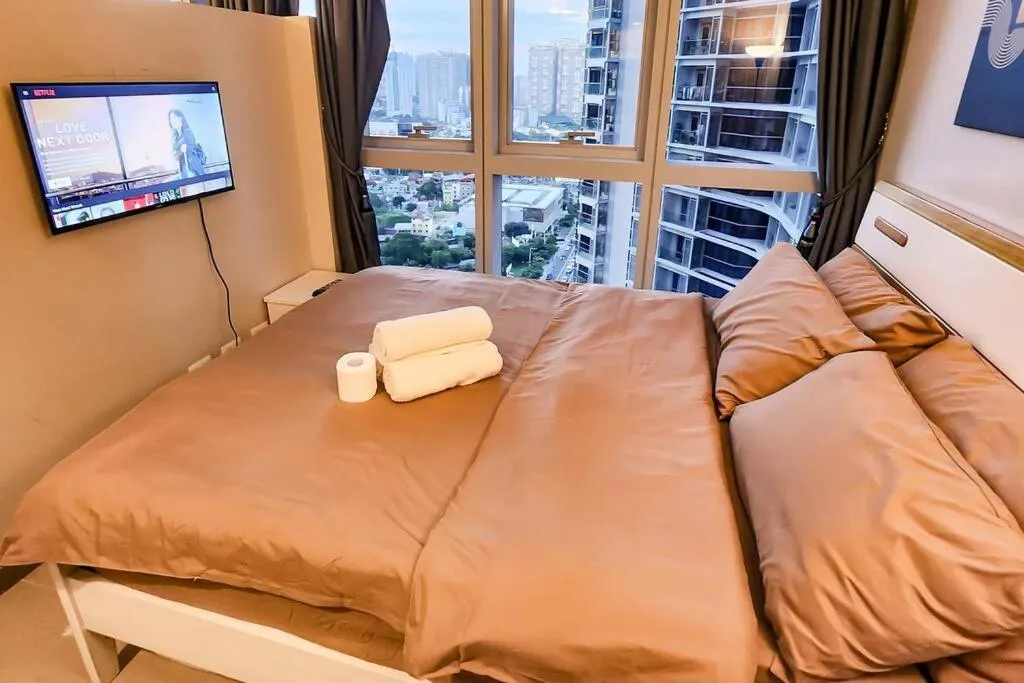 Spacious Executive 3br Apt with PS4 & bathtub in BGC