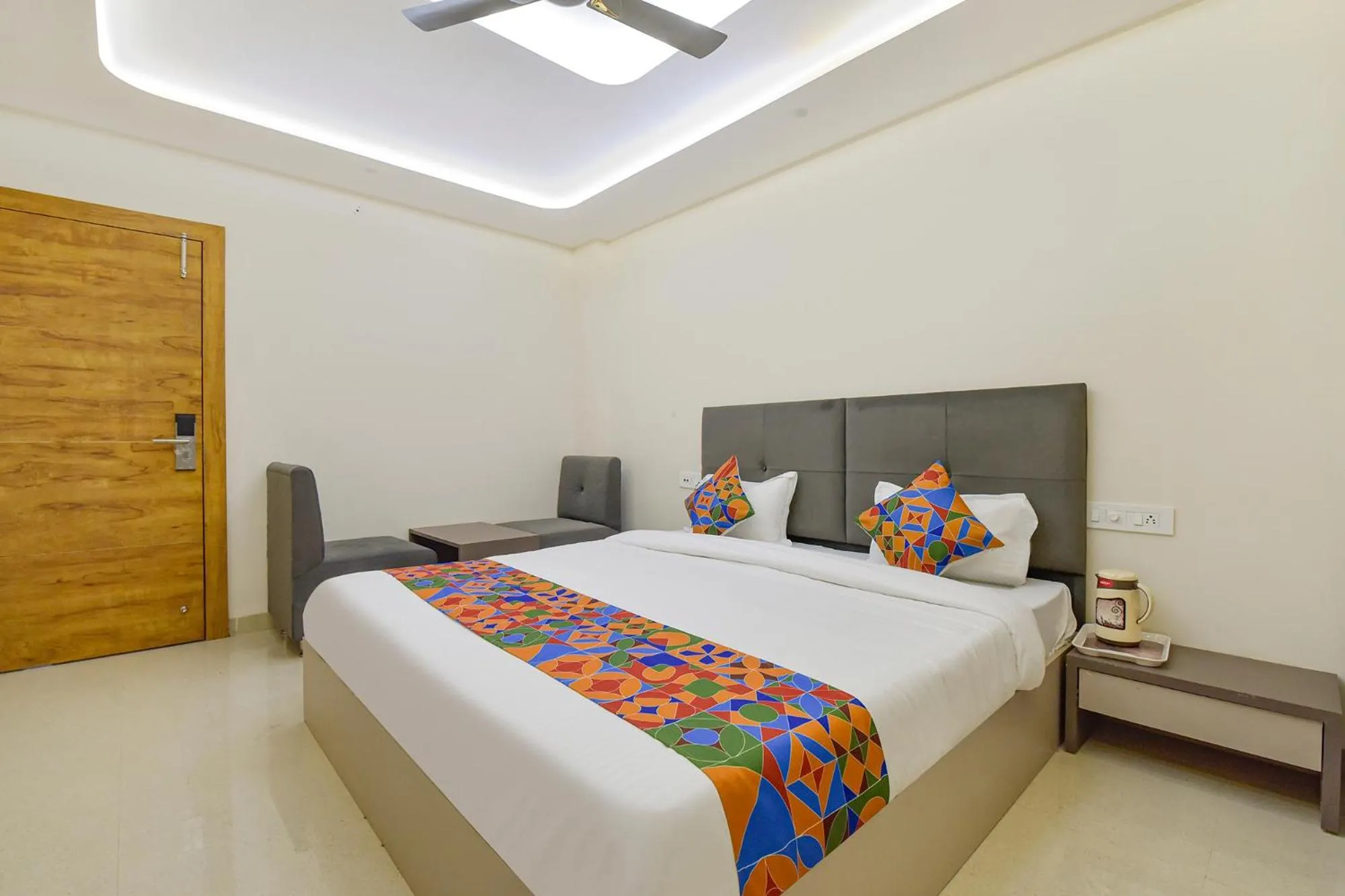 Bed in FabHotel Synergy Stays