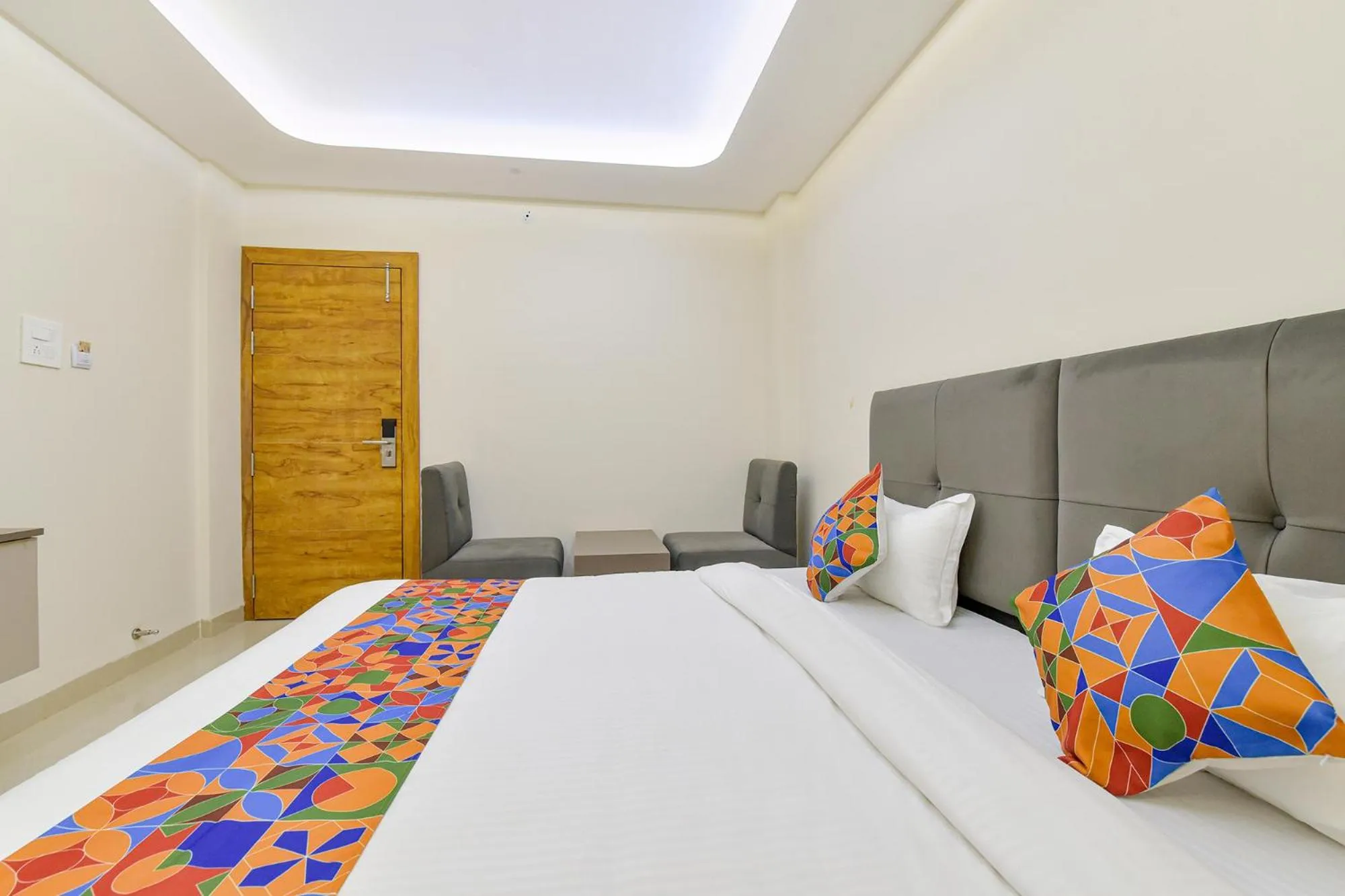 Bed in FabHotel Synergy Stays