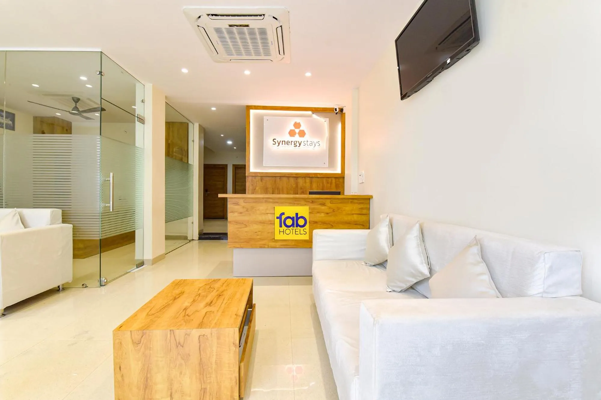 Lobby or reception in FabHotel Synergy Stays