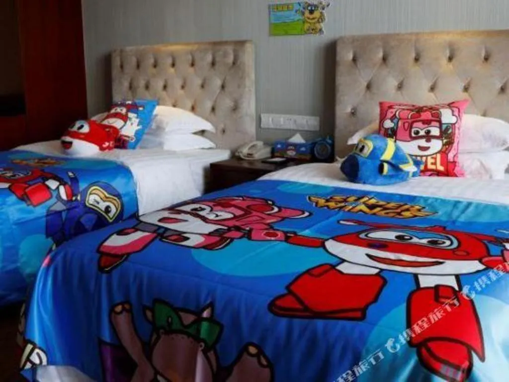 Bed in New Century Hotel Putuo Zhoushan
