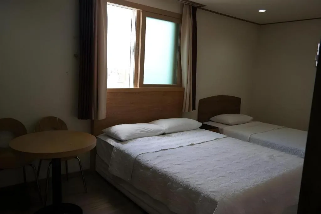 Bed in Seogwipo (Seongsan) Beach Hotel
