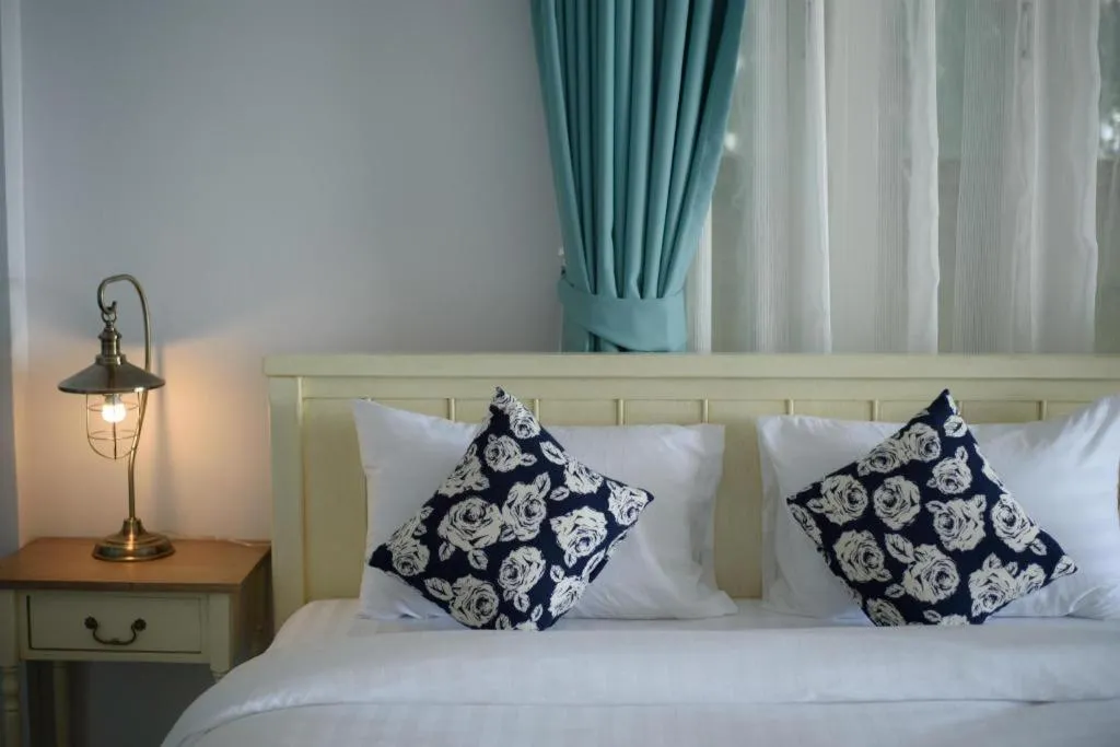 Bed in Sea Coco Resort