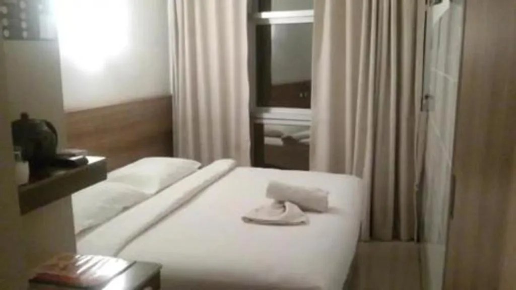 Bed in City Villa Jakarta