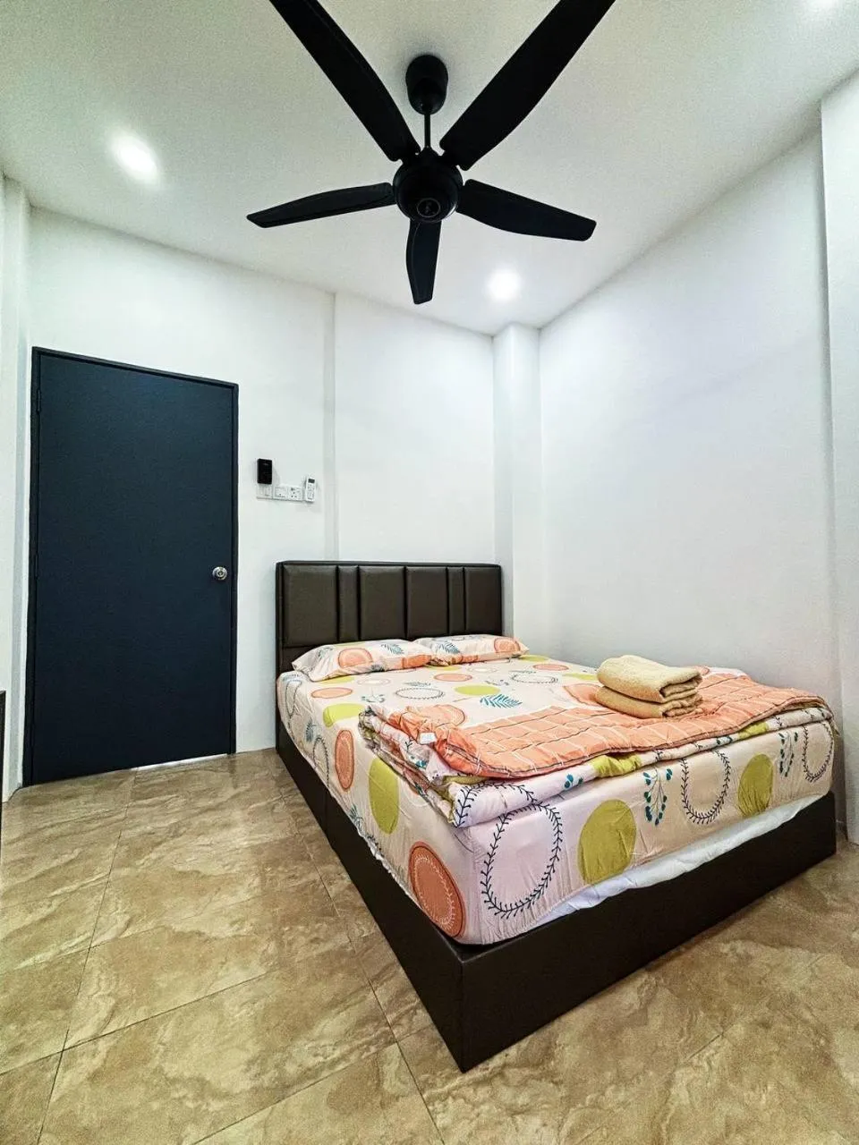 Bedroom, Bed in Trace Cozy Place