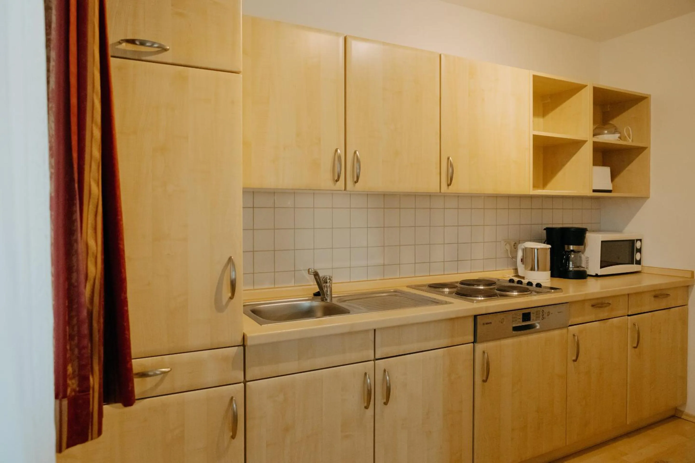 Kitchen or kitchenette in Gästehaus Edhof