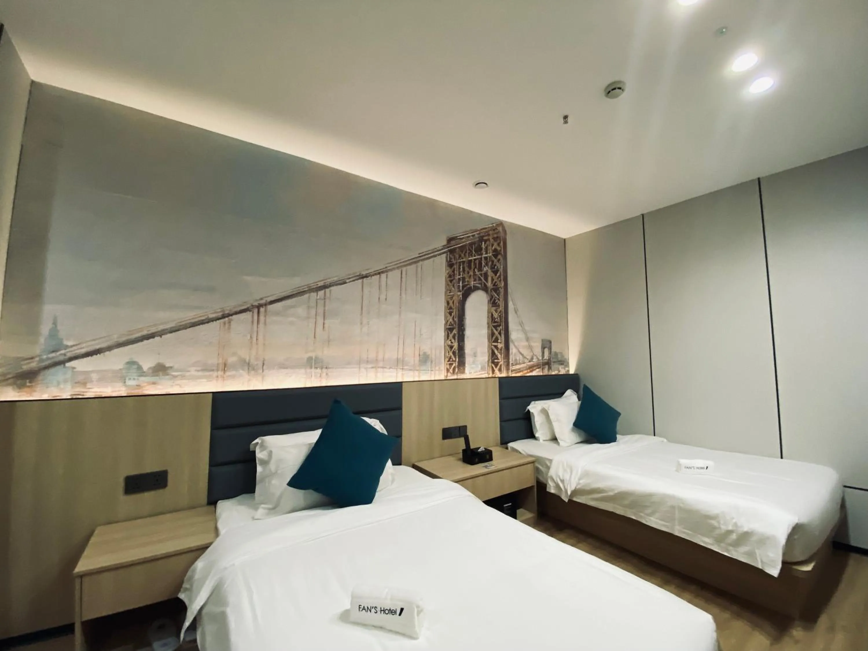 Bed in Fan's Hotel Palo