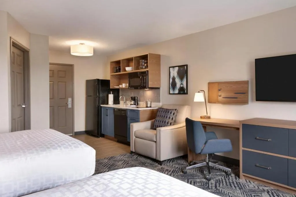 Bed in Candlewood Suites Springfield By IHG