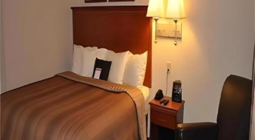 Bed in Candlewood Suites Springfield By IHG