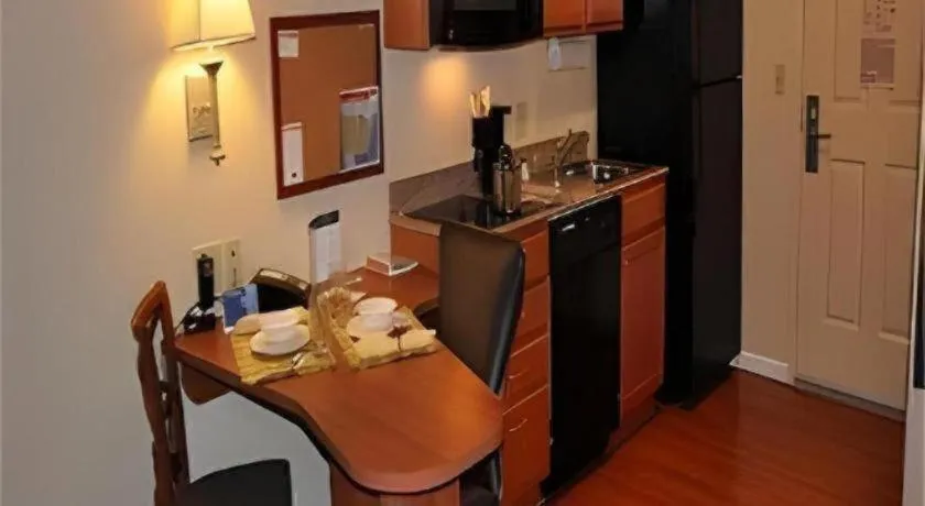 Candlewood Suites Springfield By IHG