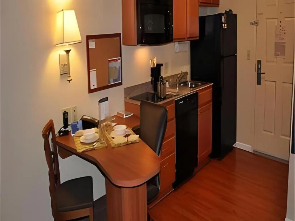 Candlewood Suites Springfield By IHG