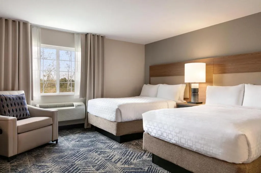 Bed in Candlewood Suites Springfield By IHG