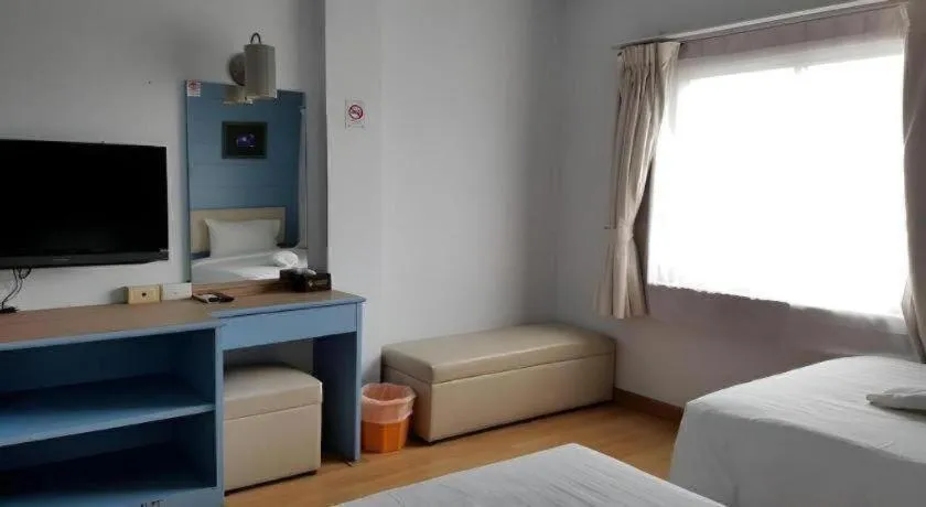 Bed in Cactus Resort & Hotel