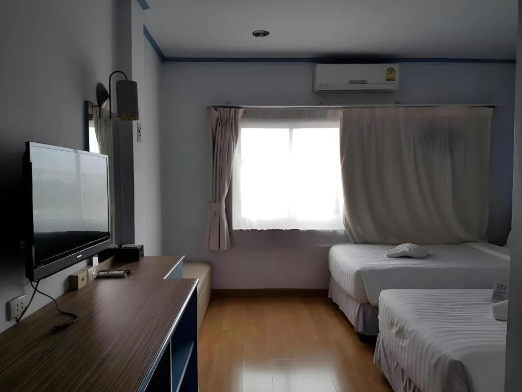 Bed in Cactus Resort & Hotel