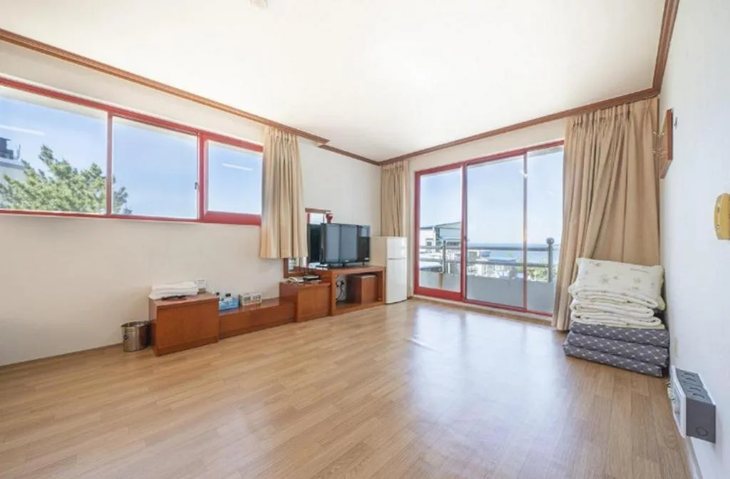 Bed in Gangneung Gyeongpodae Gangneung Motel