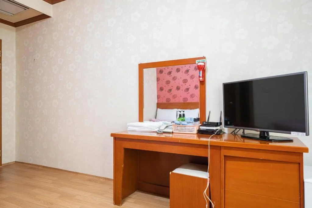 Gangneung Gyeongpodae Gangneung Motel