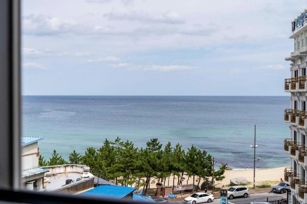 Gangneung Gyeongpodae Gangneung Motel