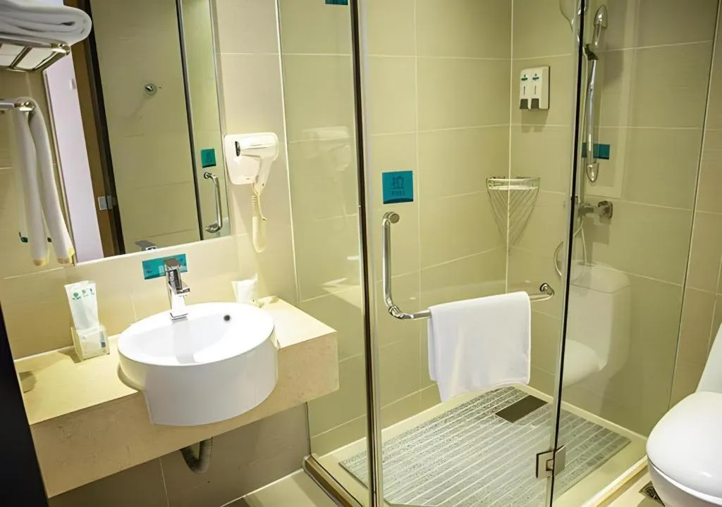 City Comfort Inn Beihai RT-Mart High Speed Railway Station