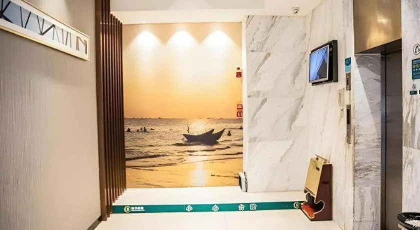 City Comfort Inn Beihai RT-Mart High Speed Railway Station