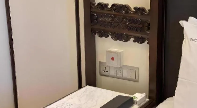 Bed in Holiday Inn Guangzhou Airport Zone By IHG