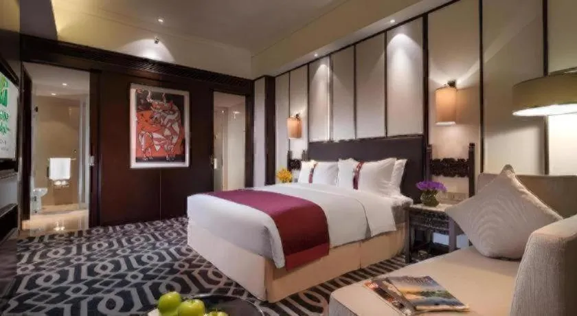 Bed in Holiday Inn Guangzhou Airport Zone By IHG