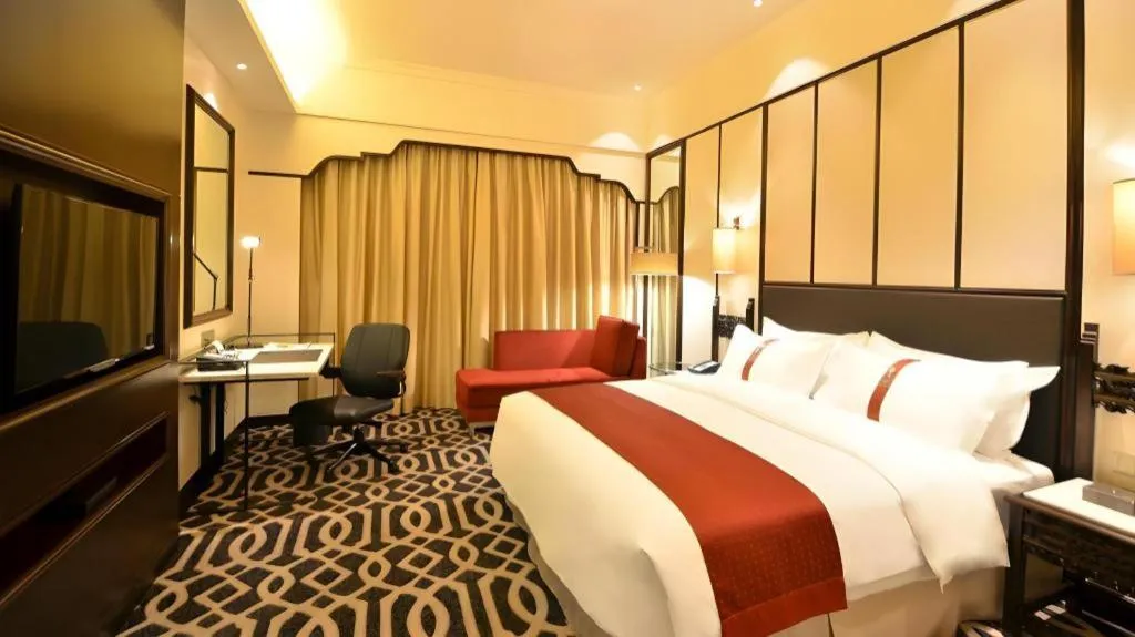 Bed in Holiday Inn Guangzhou Airport Zone By IHG