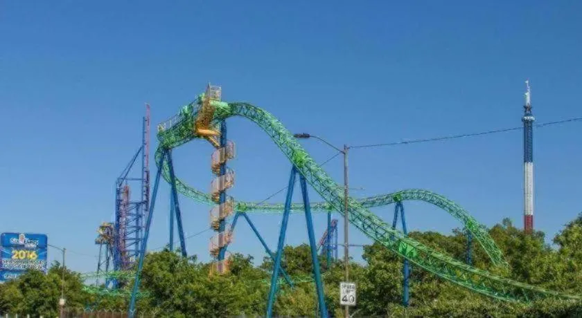 Knights Inn - Forest Hill, TX