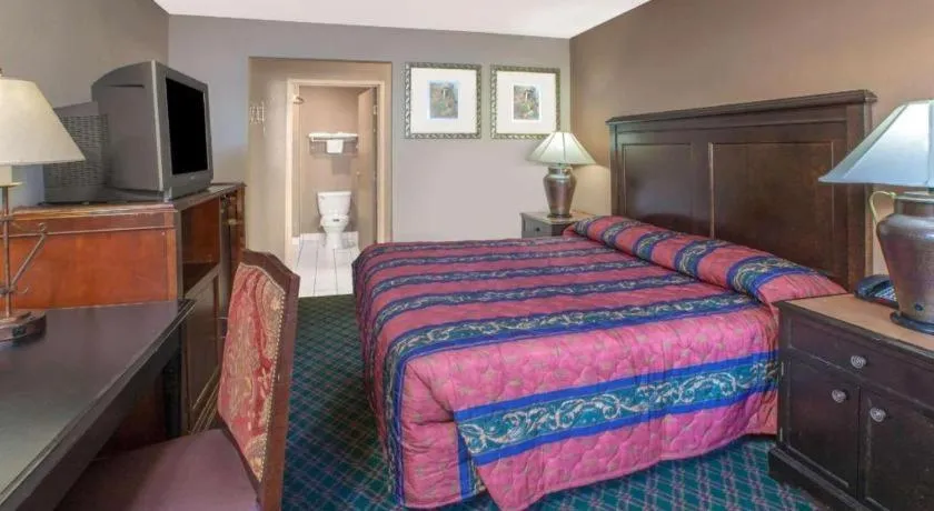 Bed in Knights Inn - Forest Hill, TX