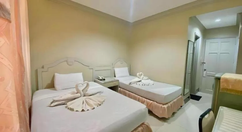 Bed in Cebu Northwinds Hotel