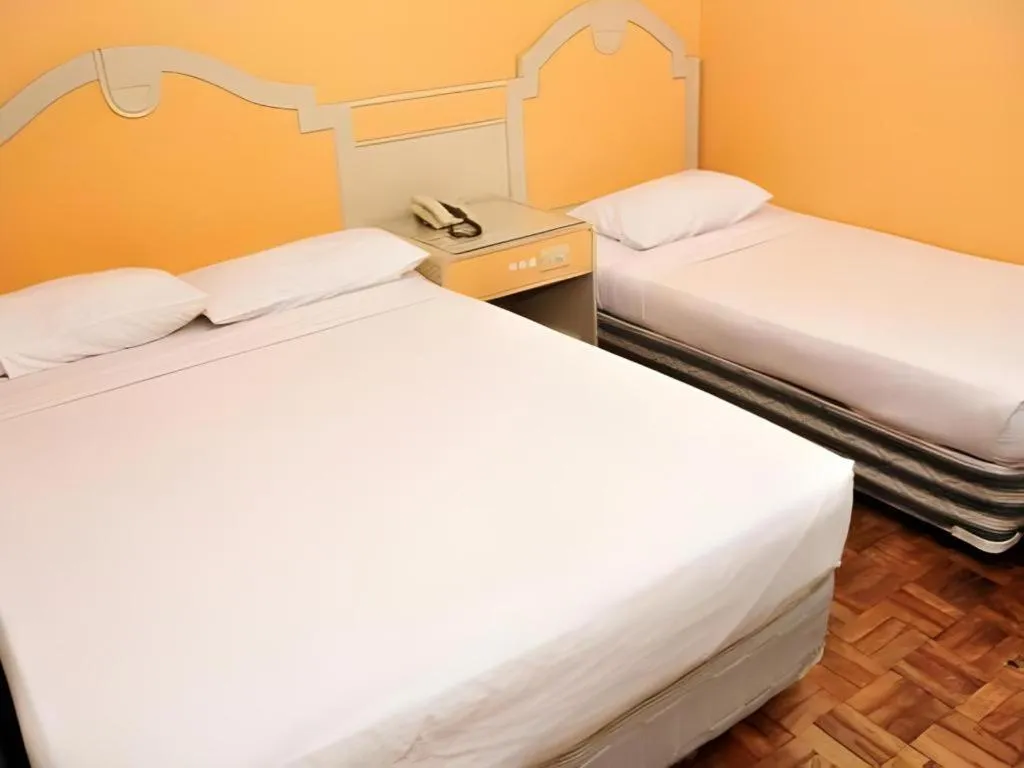 Bed in Cebu Northwinds Hotel