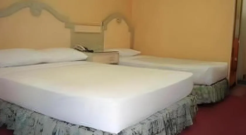 Bed in Cebu Northwinds Hotel