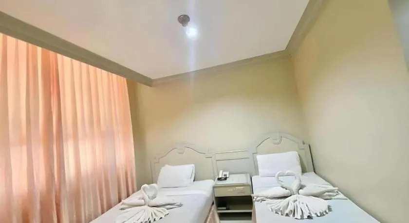 Bed in Cebu Northwinds Hotel