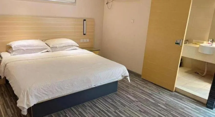 Bed in City Comfort Inn Foshan Shunde Leliu