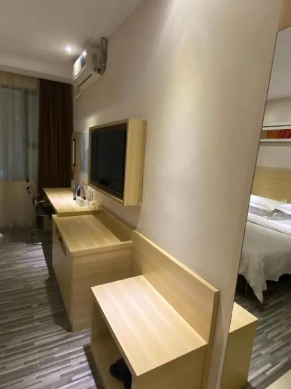 Bed in City Comfort Inn Foshan Shunde Leliu
