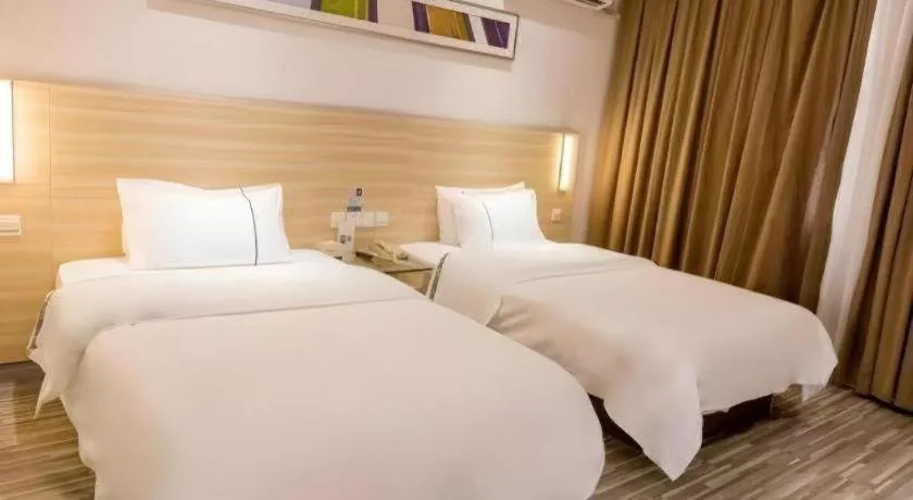 Bed in City Comfort Inn Foshan Shunde Leliu