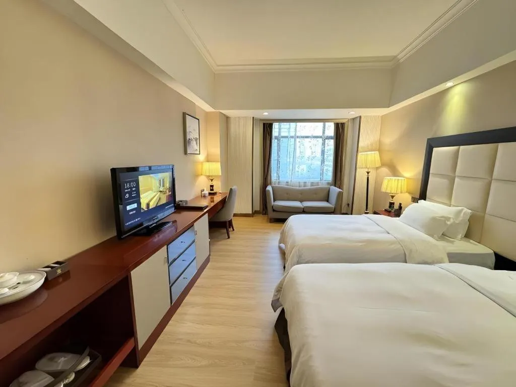 Bed in Shenzhen Bao Yue Hotel